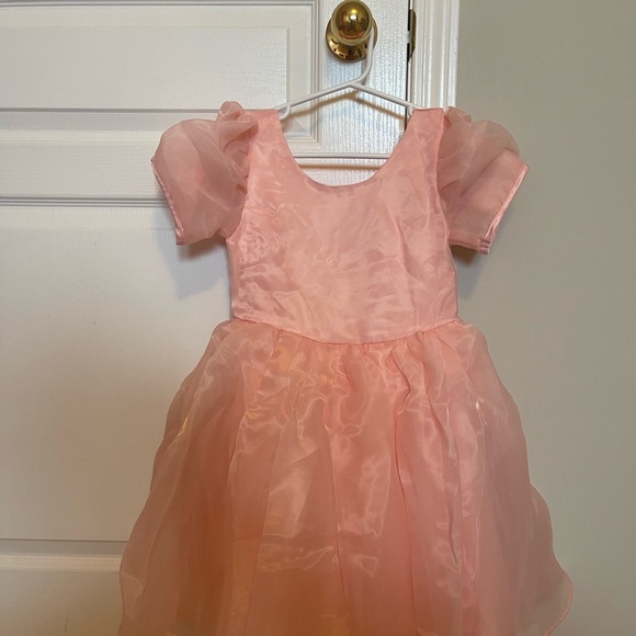 Peach dress. Formal - Picture 2 of 5